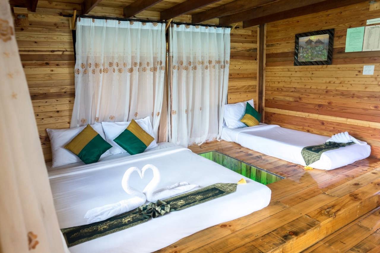 Keeree Tara: Fan floating bungalow interior